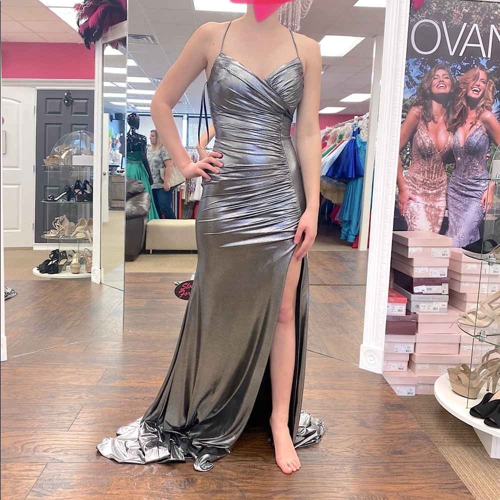 Jovani Metallic Gown practically New! Sz00